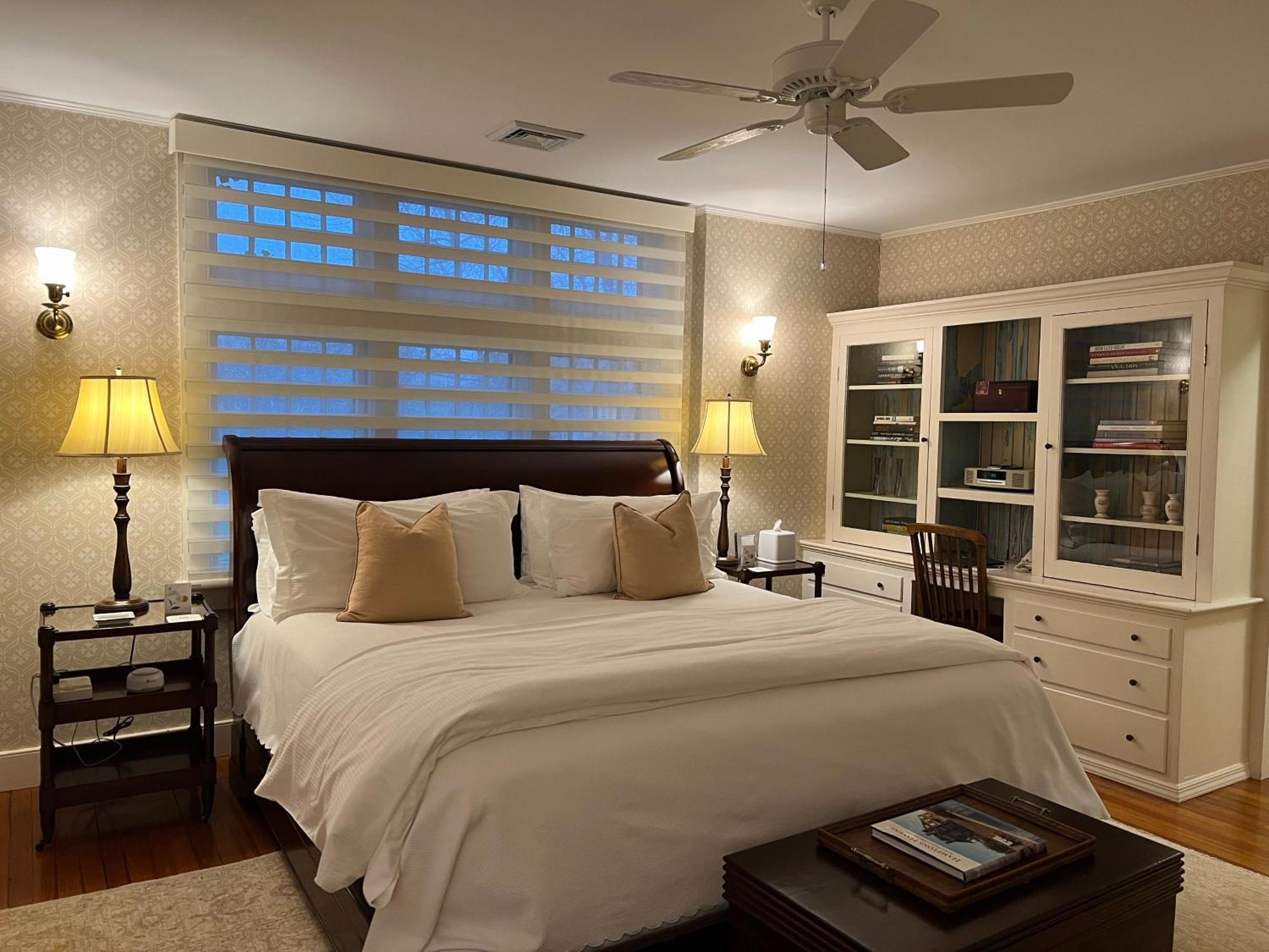 The Baker House 1650 Bed & Breakfast East Hampton Oda fotoğraf